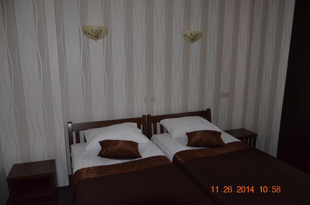 Batori Hotel ลวีฟ ภายนอก รูปภาพ