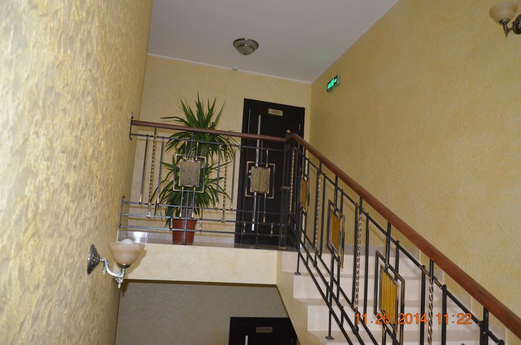 Batori Hotel ลวีฟ ภายนอก รูปภาพ